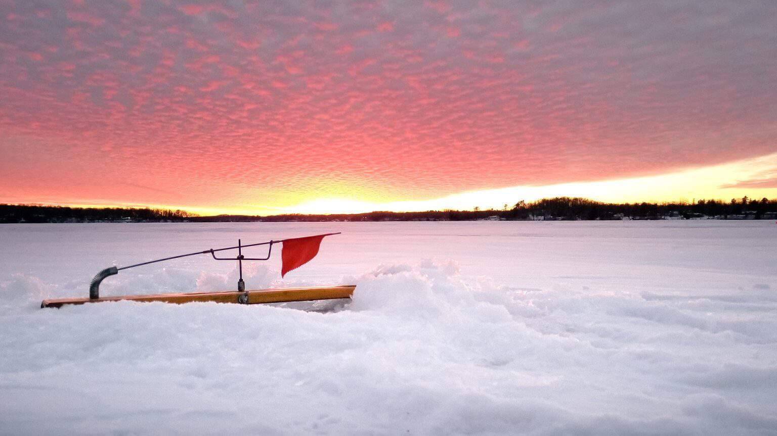 Best Ice Fishing Tip Ups Review & Buying Guide