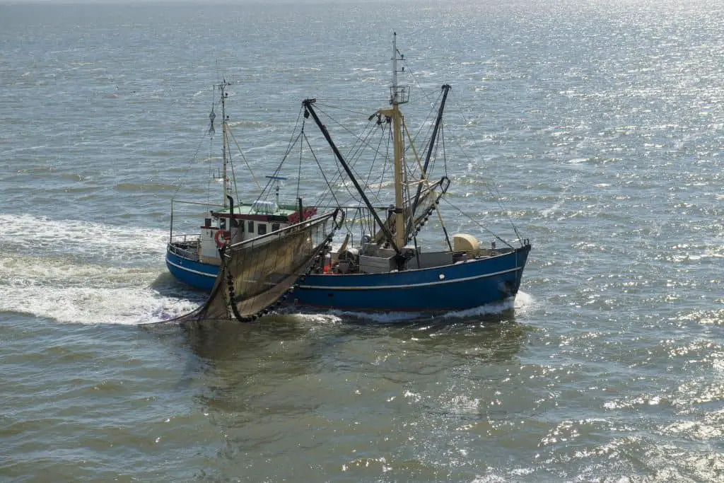 a dutch fishing boat, about to be passed